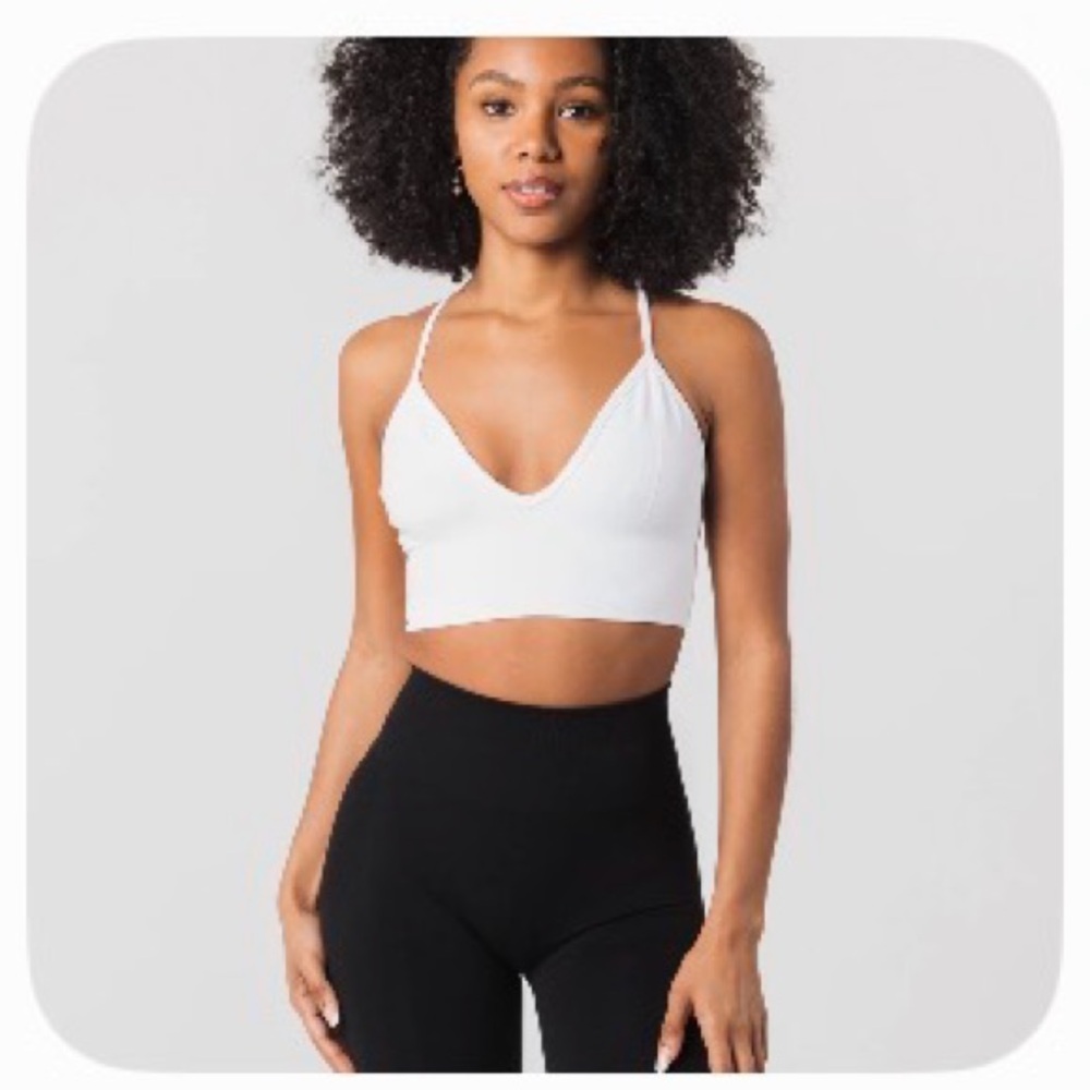 Alphalete Seamless Sports Bra